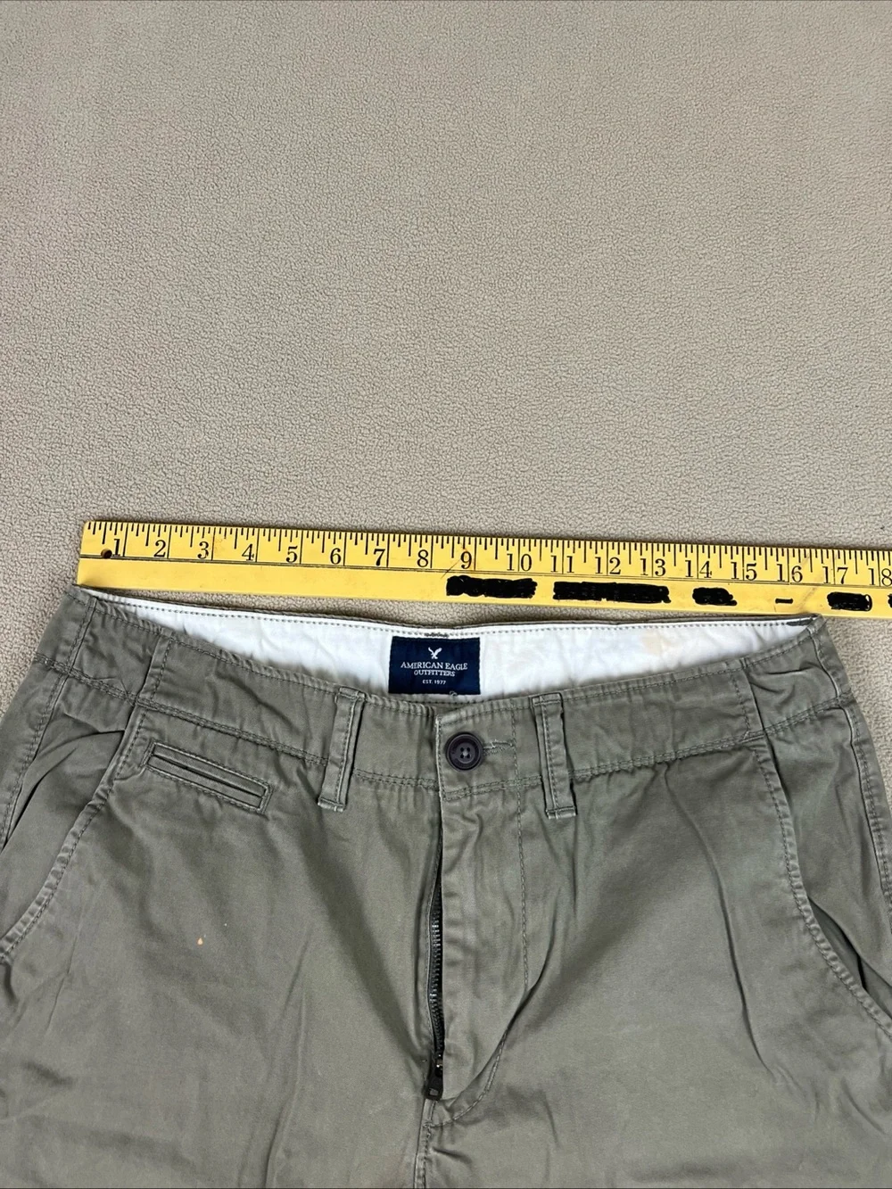 2013 American Eagle Original Straight Khaki Pants. Green. Mens Sz 33x30
